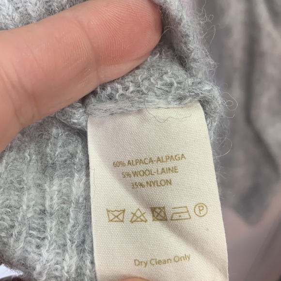 Free People Gray Gossamer V-Neck Wool Blend Sweater Size XS - Picture 9 of 11